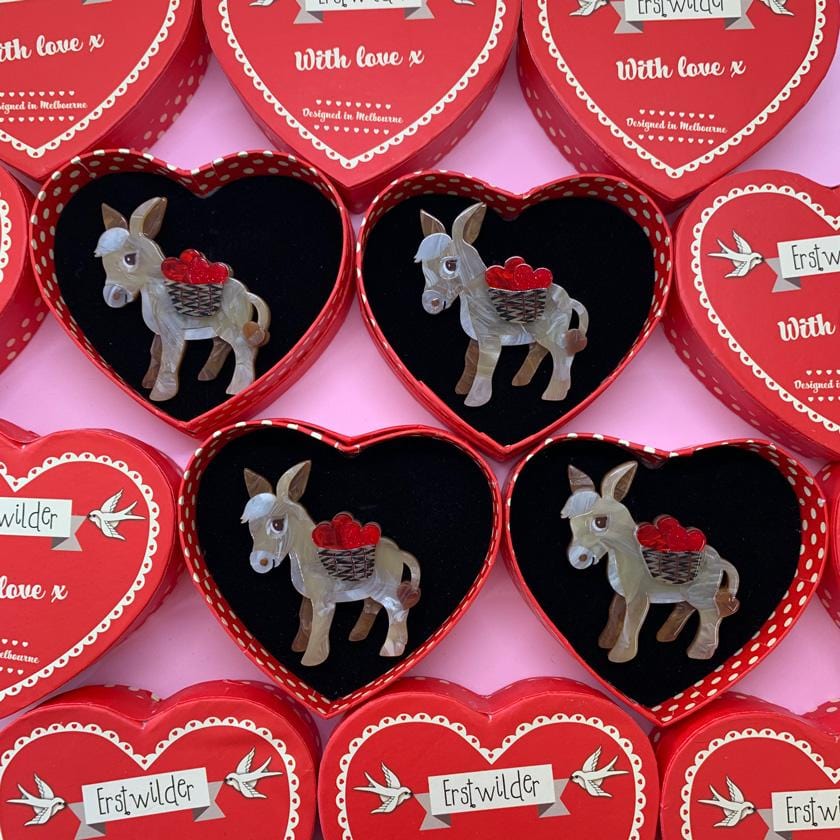 Erstwilder Marvellous Murray Brooch BH6995-9010