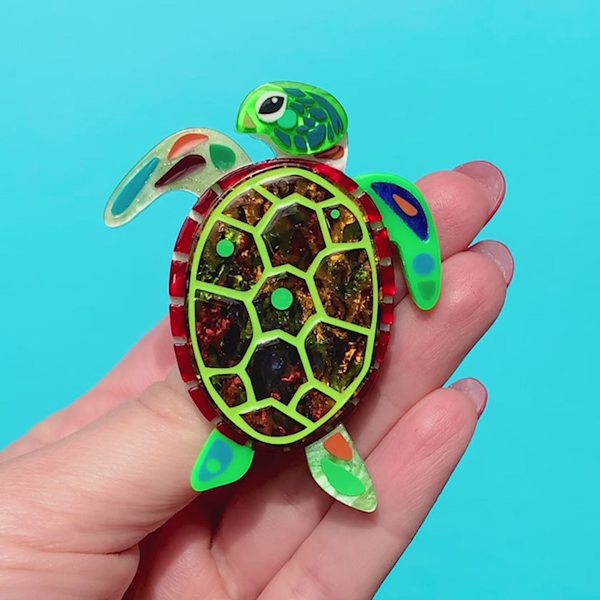 The Graceful Green Sea Turtle Brooch – Erstwilder