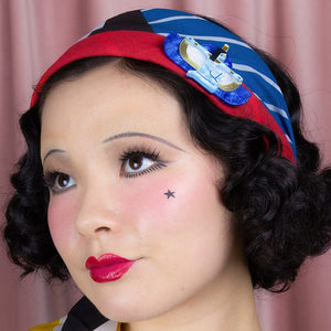 Erstwilder Queen of the Throne Isis Brooch AM1BH07