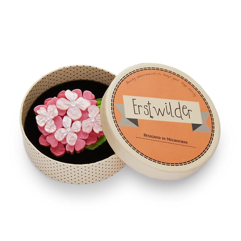 Heartfelt Hydrangea Brooch – Erstwilder