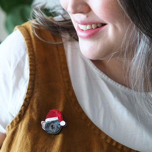 Erstwilder Tassie Claus Brooch BH7438-7100