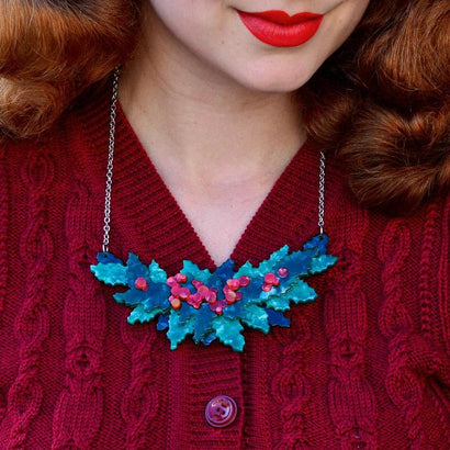 Erstwilder Holly Jolly Necklace N6937-4010