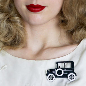 Erstwilder Classic Car Brooch BH6839-7000