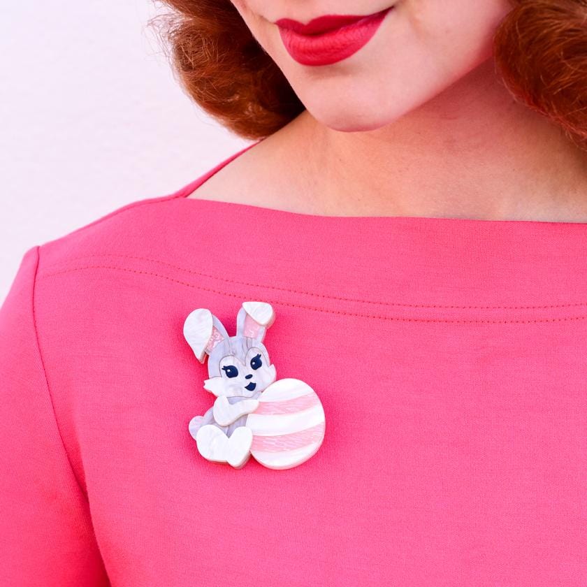 Erstwilder Kit & Egg Brooch BH7004-8092