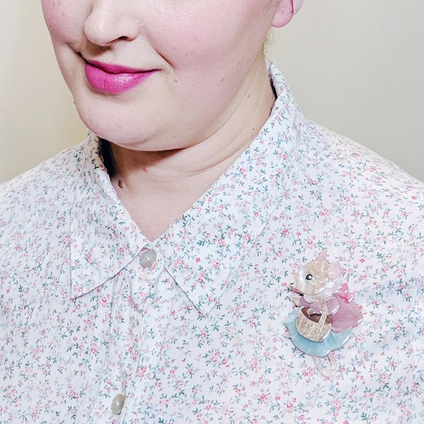 Erstwilder Mrs. Tittlemouse Brooch BH6784-2130