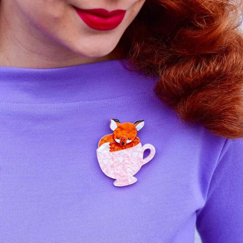 Erstwilder Mug Full of Hugs Brooch BH7040-6180