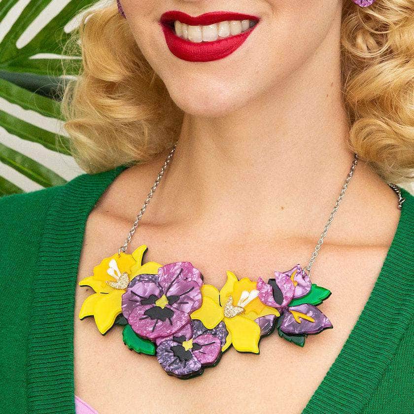 Love in Idleness Flower Necklace Large