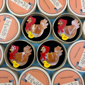 Erstwilder Proud Mother Hen Brooch BH7001-9262