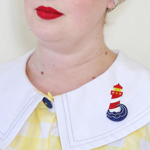 Erstwilder Round The Twist Brooch BH5972-1030