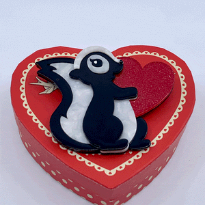 Erstwilder Stinkin' Cute Brooch BH6987-7010