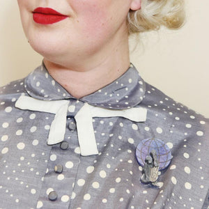 Erstwilder Weight of the World Brooch BH6895-7130