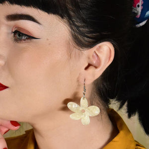 Erstwilder Essentials Flower Ripple Glitter Resin Drop Earrings - Cream EE1023-RG8100