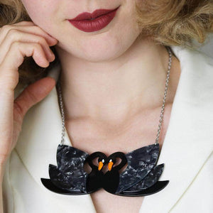 Erstwilder Tunnel of Love Necklace N6095-8070