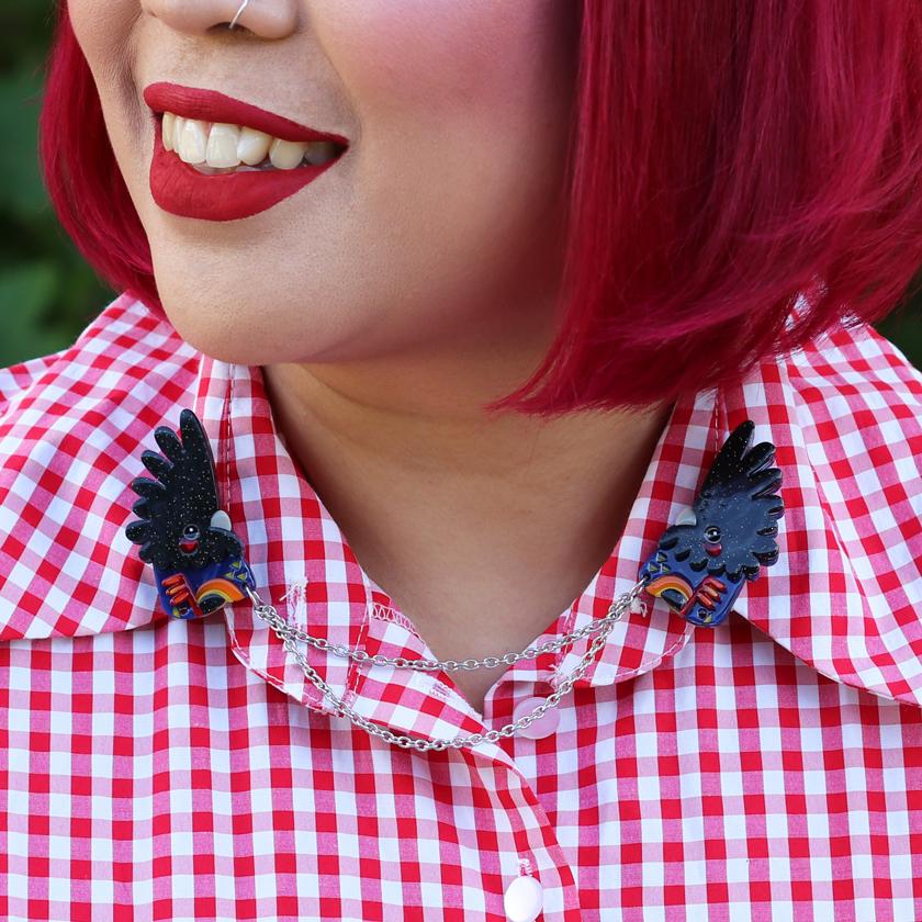 Erstwilder The Rare Red-Tail Cockatoo Cardigan Clips BH7218-7001